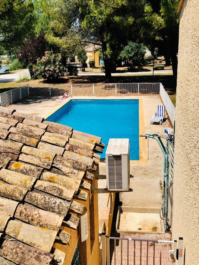 Appartement 239 Les Salicornes Арл Екстериор снимка