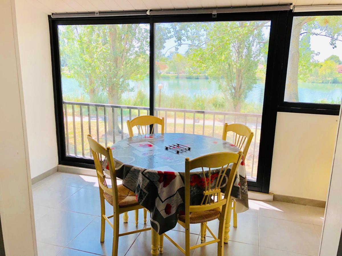 Appartement 239 Les Salicornes Арл Екстериор снимка