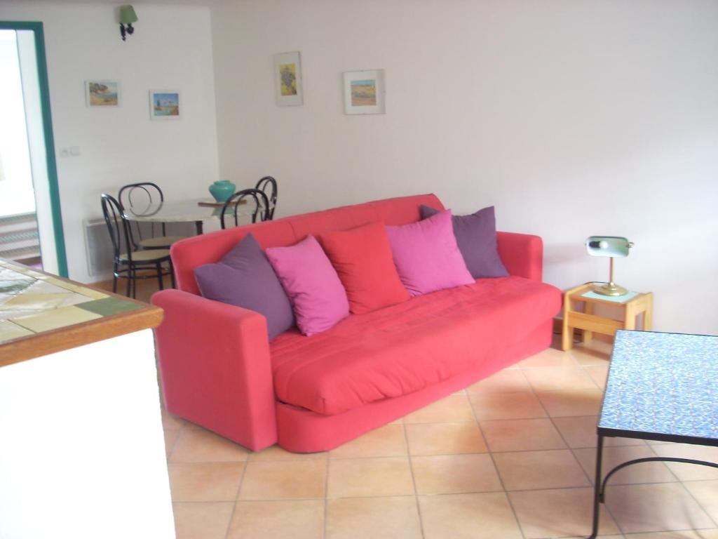 Appartement 239 Les Salicornes Арл Екстериор снимка