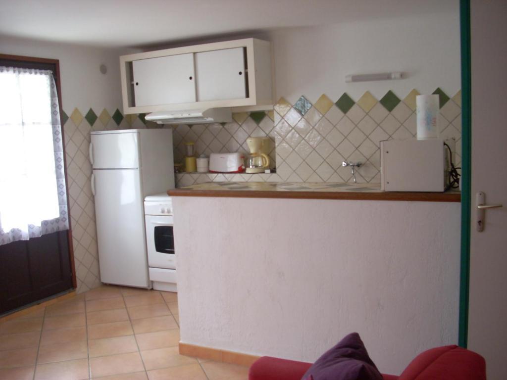 Appartement 239 Les Salicornes Арл Екстериор снимка