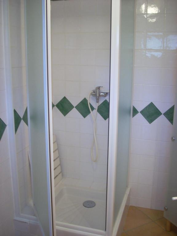 Appartement 239 Les Salicornes Арл Екстериор снимка